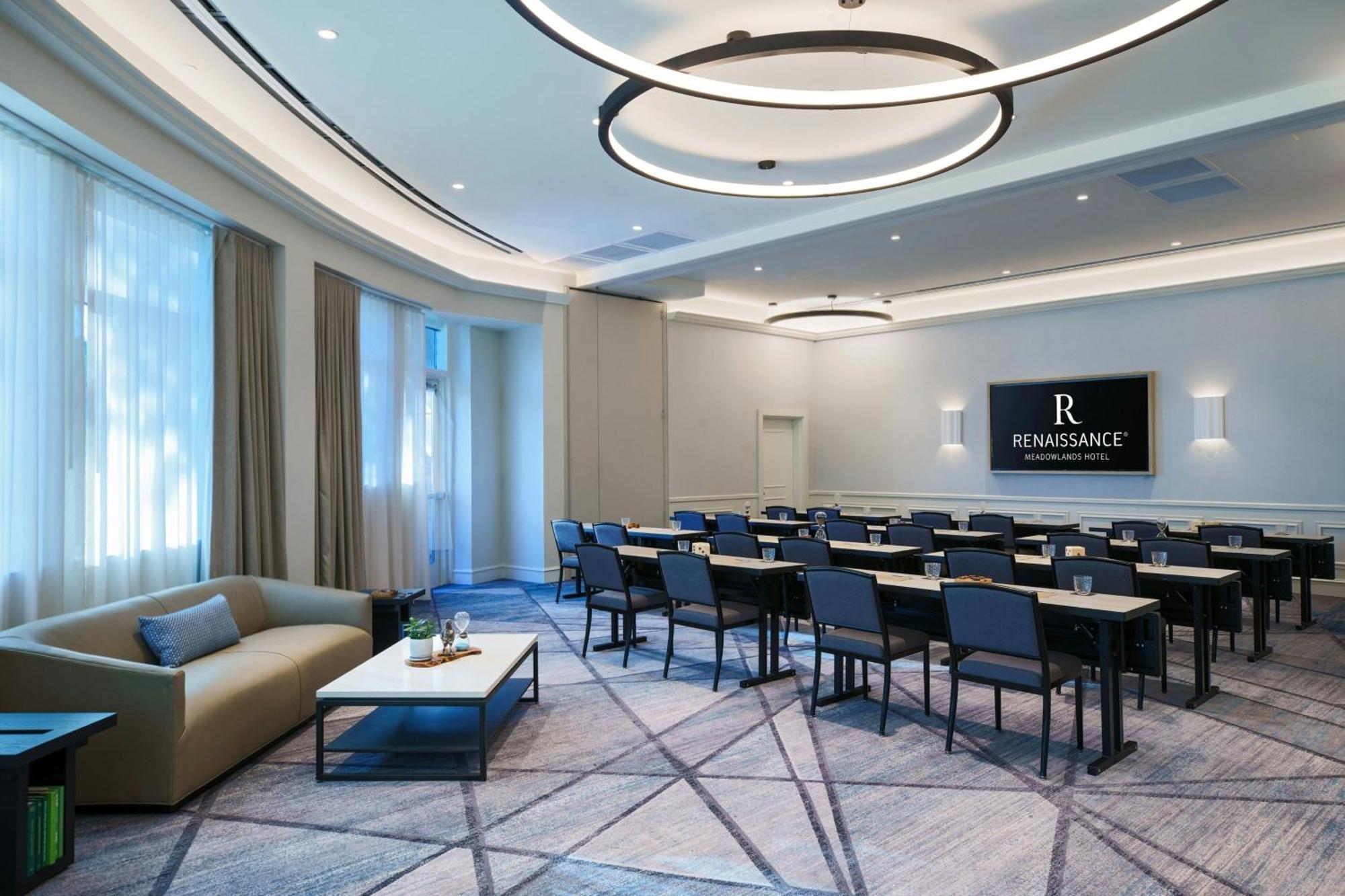 Renaissance Meadowlands Hotel Rutherford Exterior photo