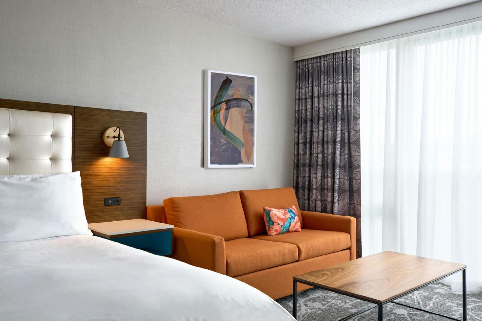 Renaissance Meadowlands Hotel Rutherford Exterior photo