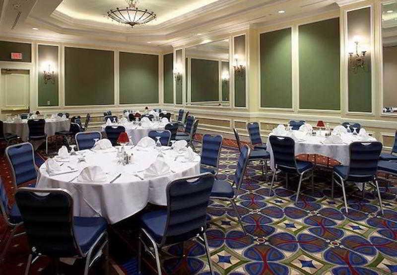 Renaissance Meadowlands Hotel Rutherford Restaurant photo
